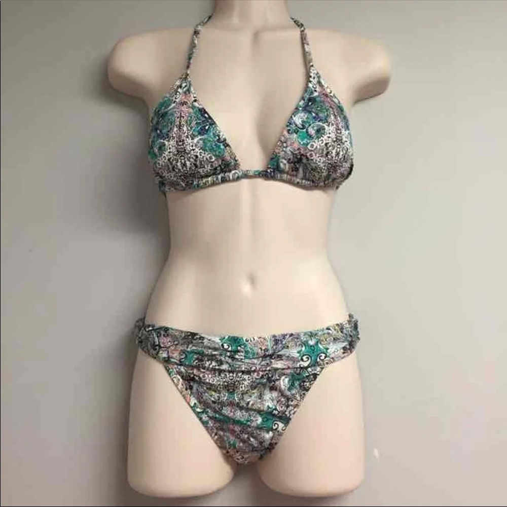 NWT Victoria’s Secret paisley bikini